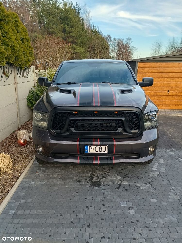 Dodge RAM - 1