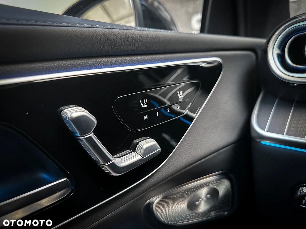 Mercedes-Benz GLC - 23