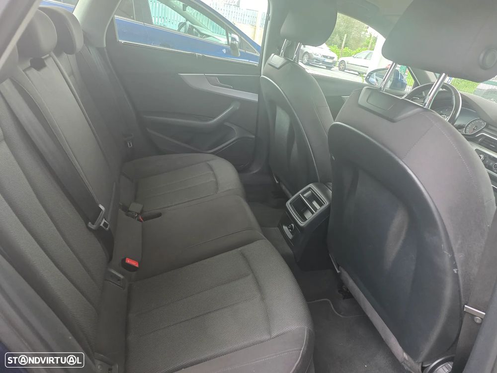 Audi A4 Avant 2.0 TDI Sport S tronic - 11