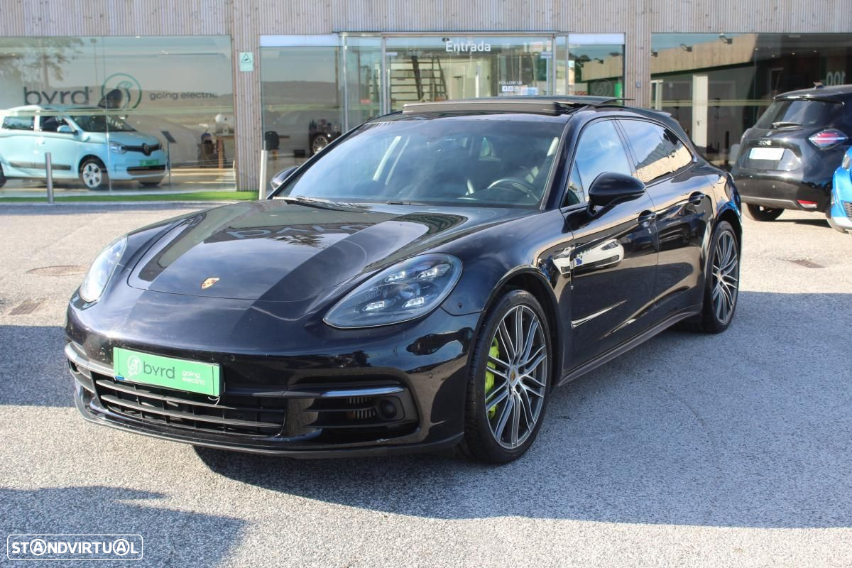 Porsche Panamera Sport Turismo 4 E-Hybrid - 3