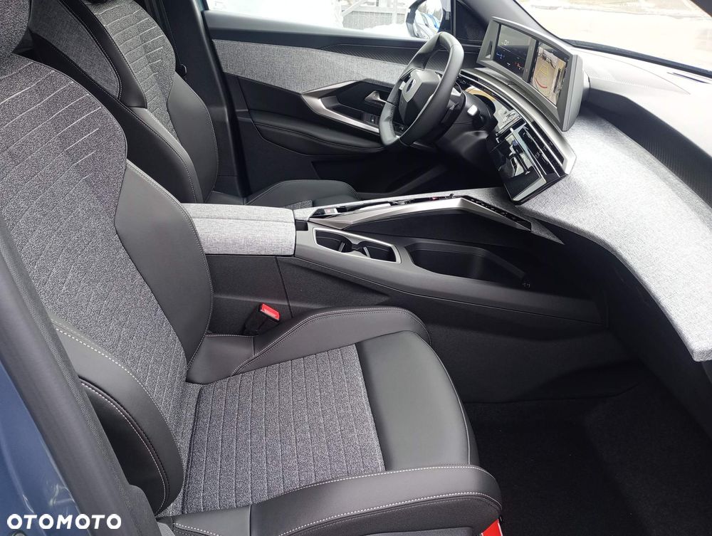 Peugeot 5008 1.6 PHEV 195 Allure S&S e-DCS7 - 19