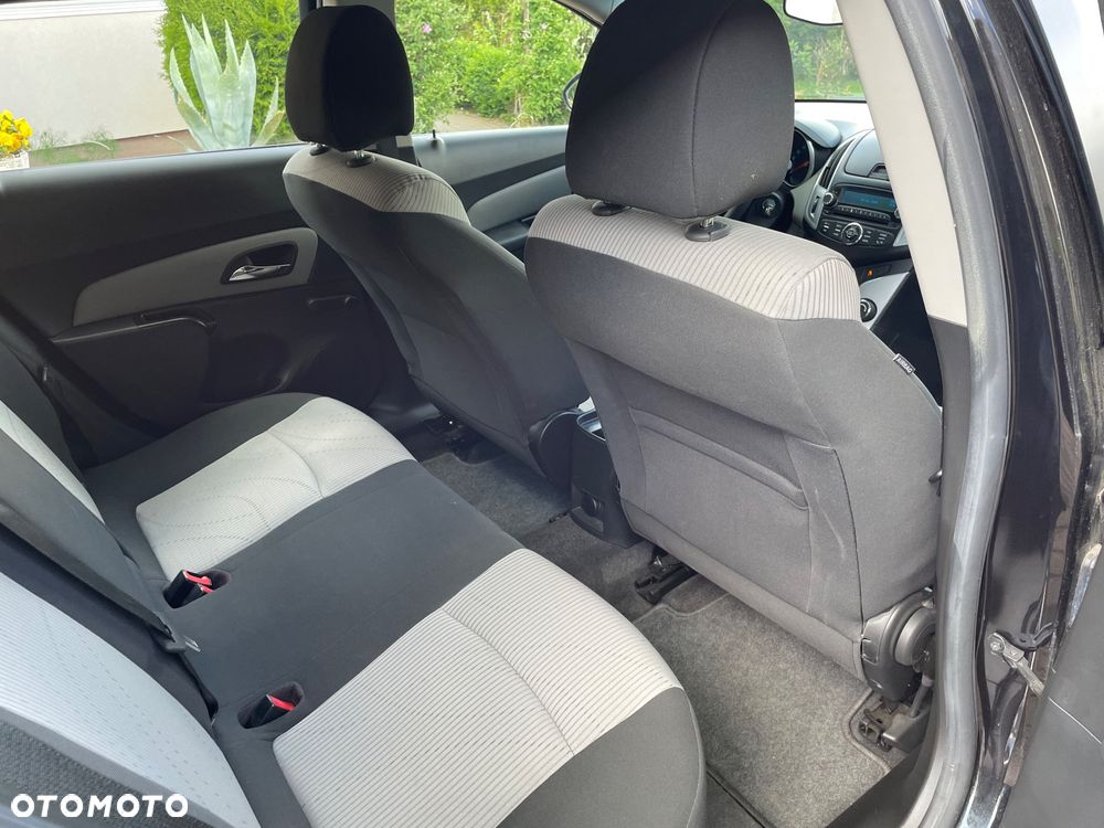 Chevrolet Cruze 1.7 D LT+ - 19