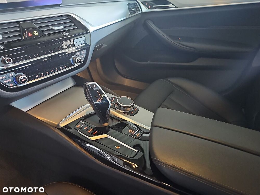 BMW Seria 5 - 23