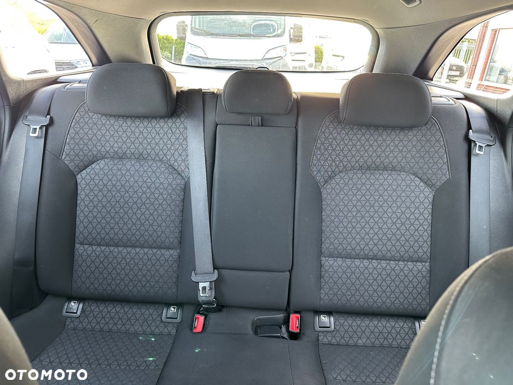 Kia Ceed 1.6 CRDi SCR M - 33