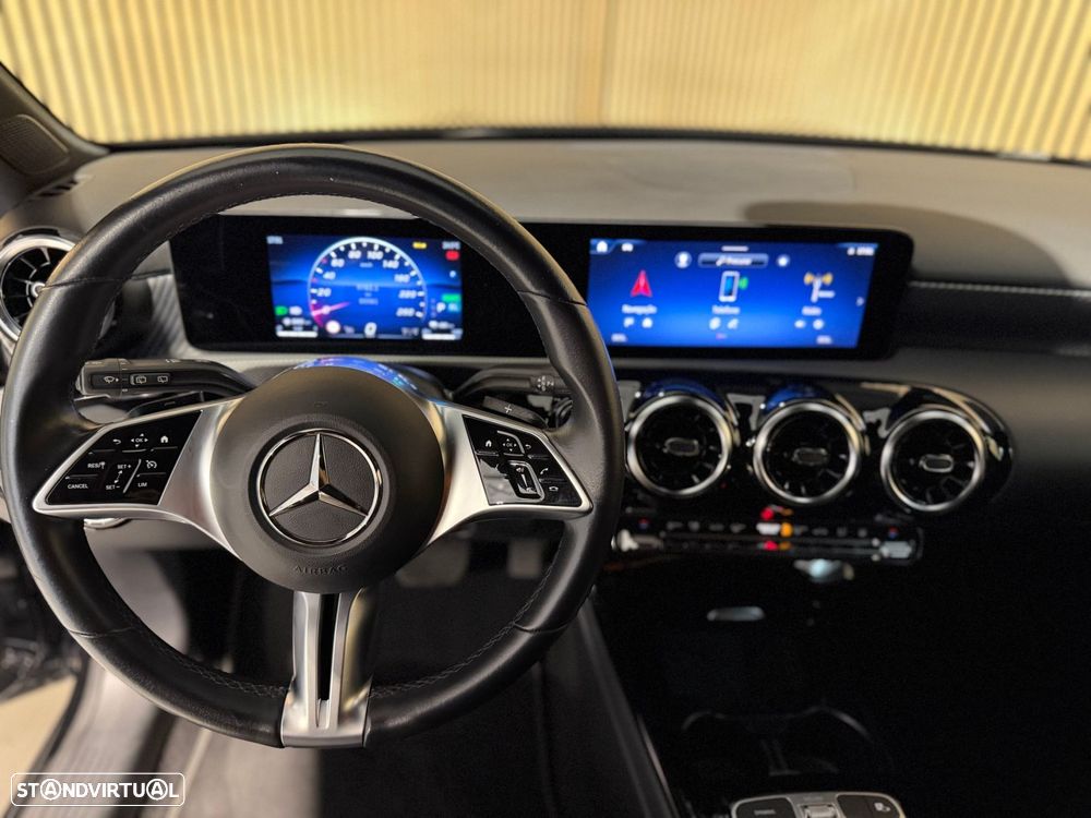 Mercedes-Benz A 250 e Progressive - 8