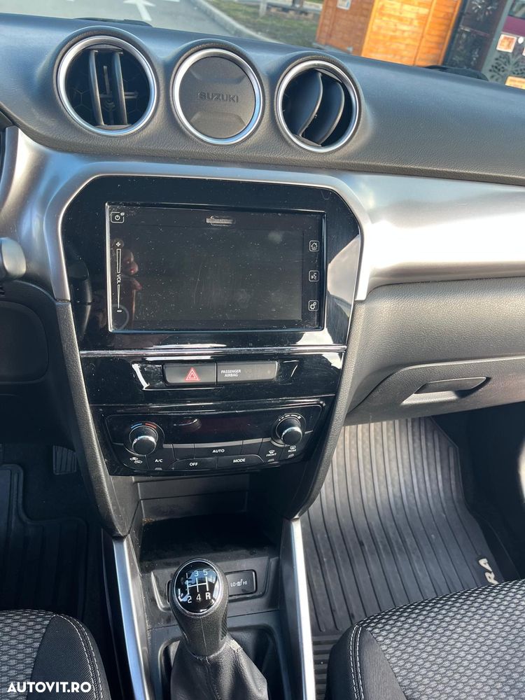 Suzuki Vitara 1.0 Cool - 25