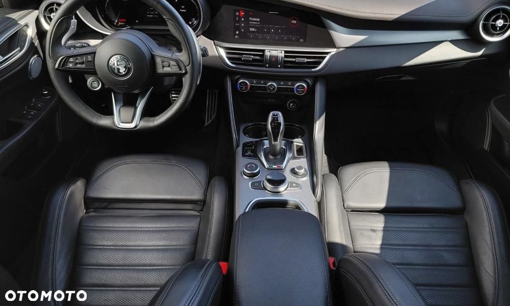 Alfa Romeo Giulia 2.0 Turbo Veloce Q4 - 10