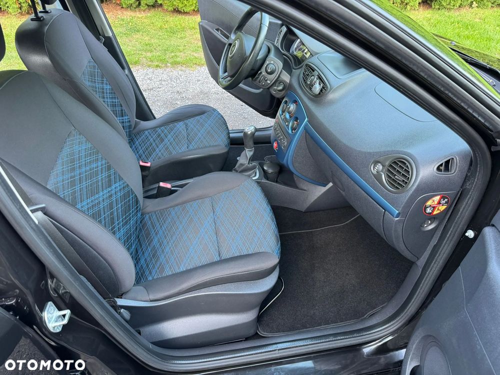 Renault Clio 1.2 16V 75 Collection - 8