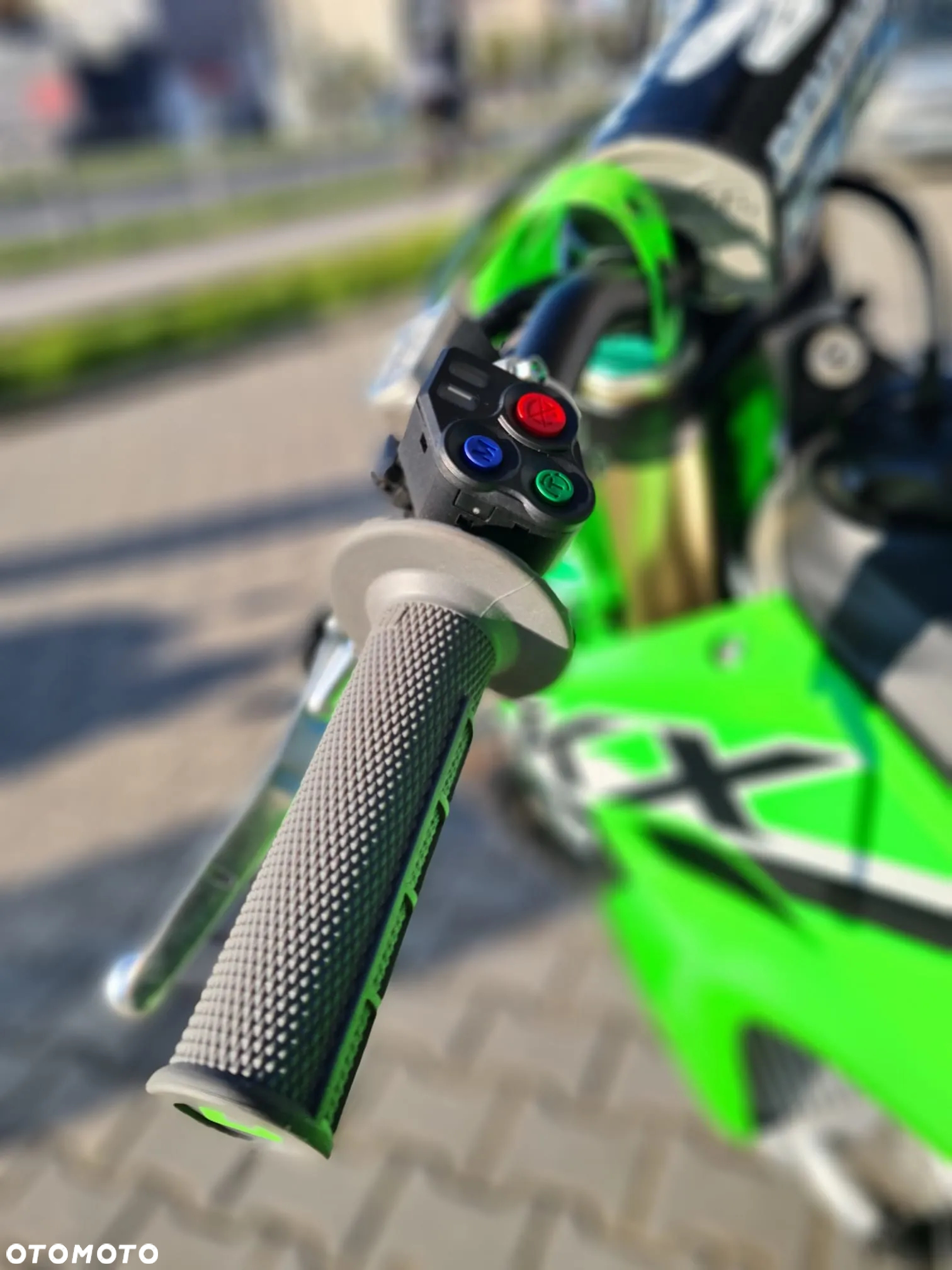 Kawasaki KX - 11