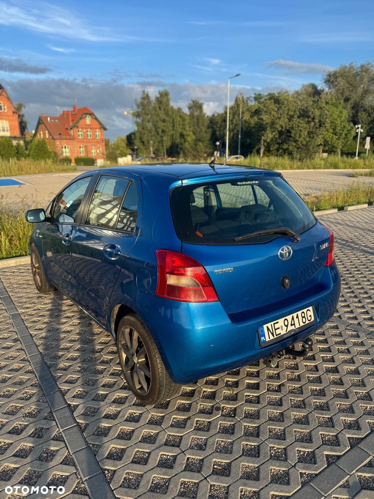 Toyota Yaris 1.4 D-4D Sol EU5 - 4
