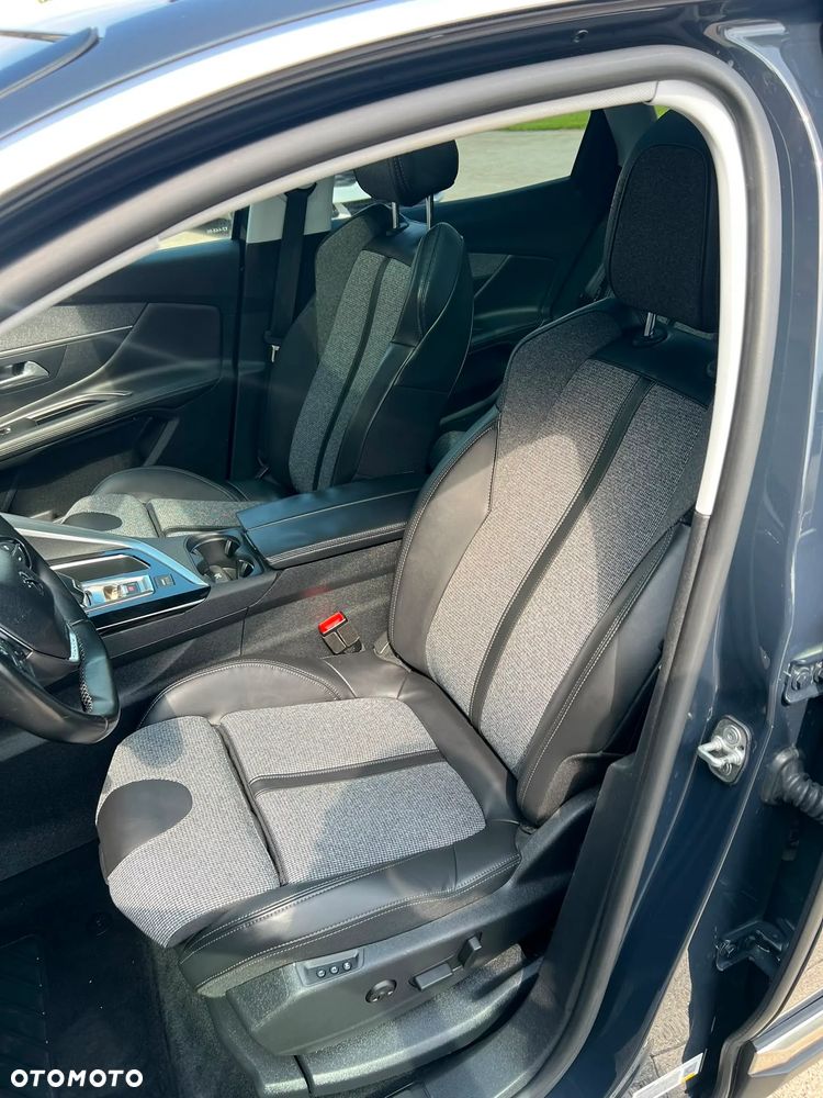 Peugeot 3008 - 18