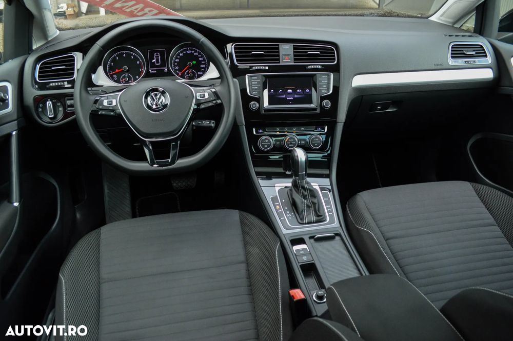 Volkswagen Golf 1.4 TSI BlueMotion Technology DSG Cup - 21