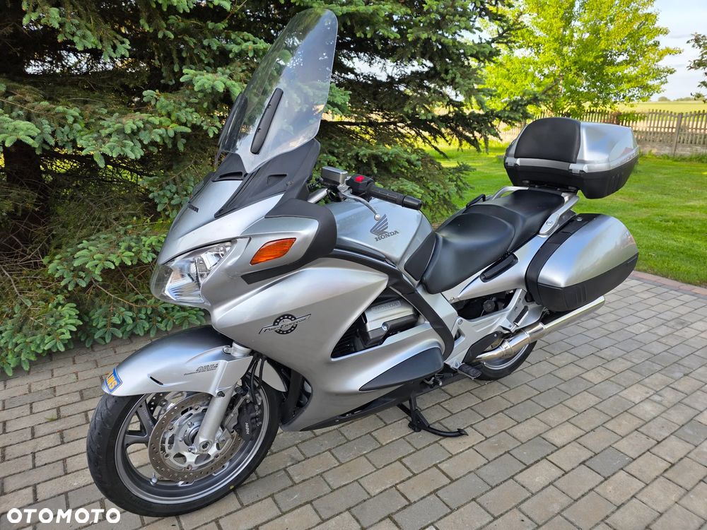 Honda ST - 27
