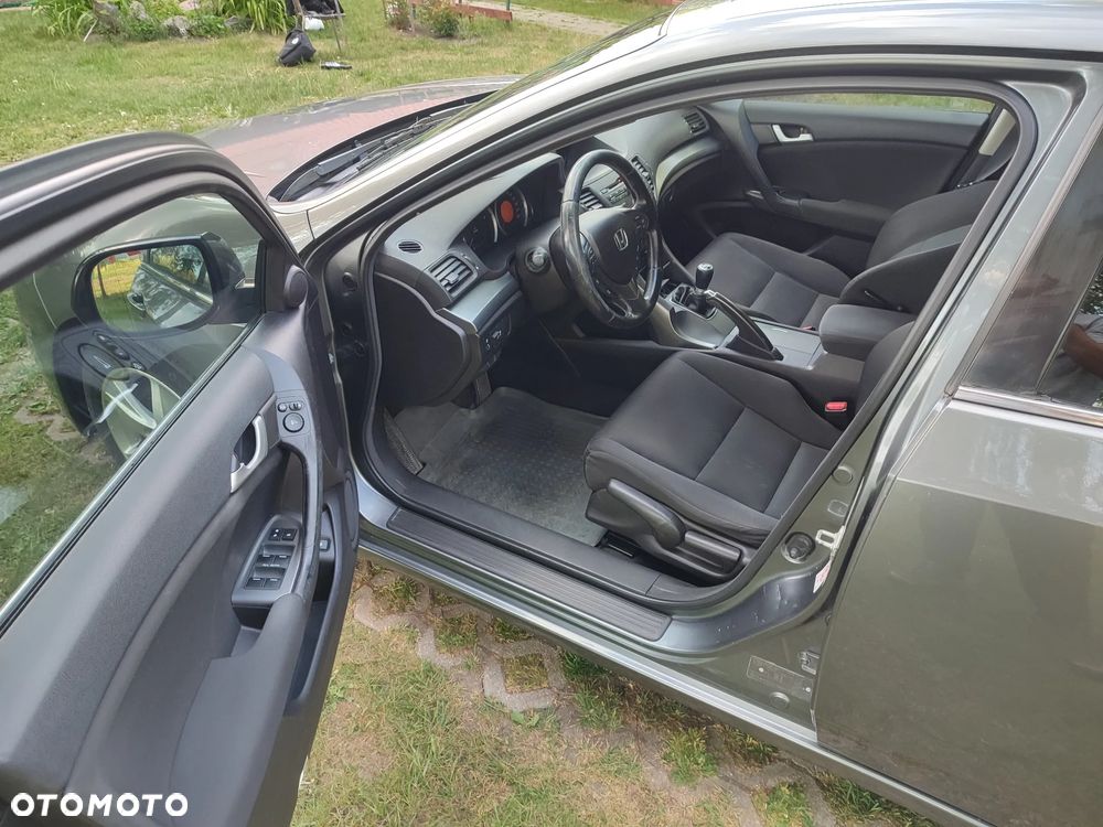 Honda Accord 2.0 Elegance Nav - 9