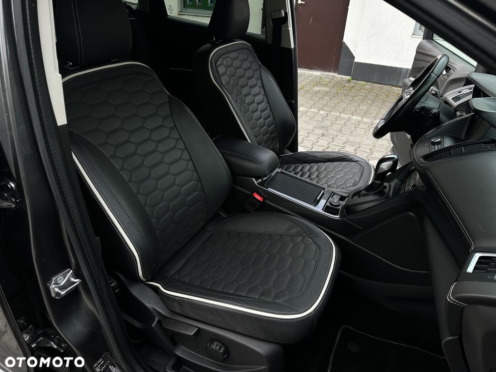 Ford Kuga 2.0 TDCi 4x4 Vignale - 19