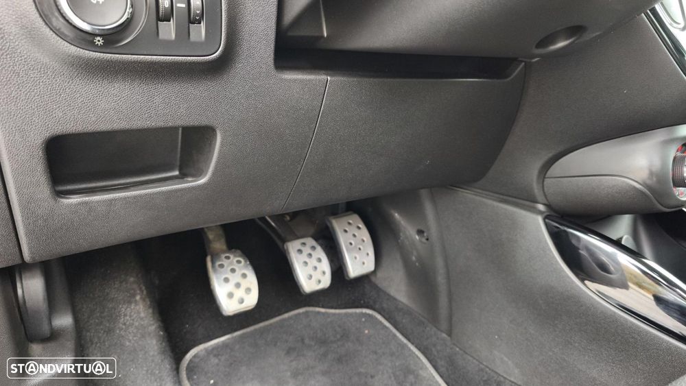 Opel Adam 1.0 T Black Jack - 19