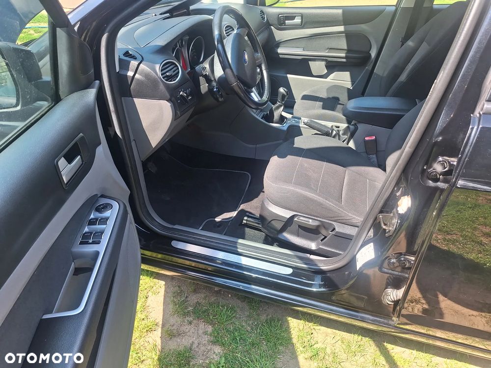 Ford Focus 1.6 TDCi Titanium - 19