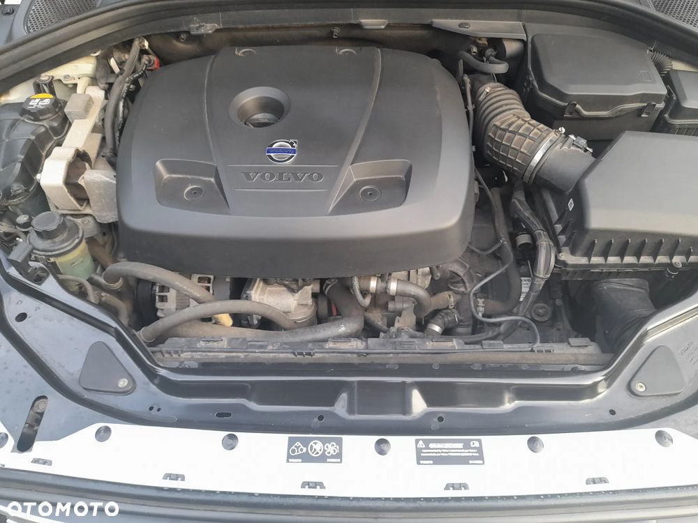 Volvo XC 60 - 8