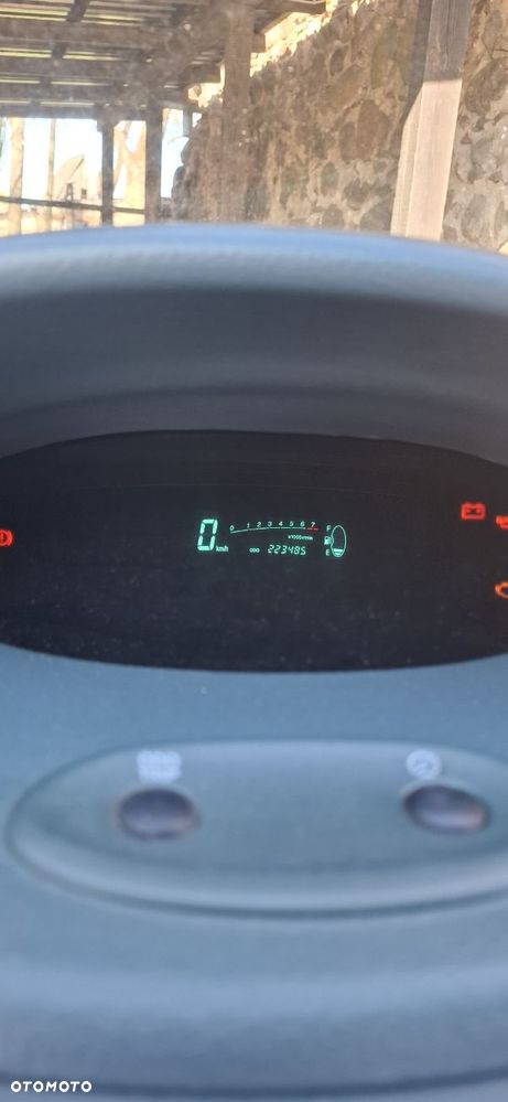Toyota Yaris - 9
