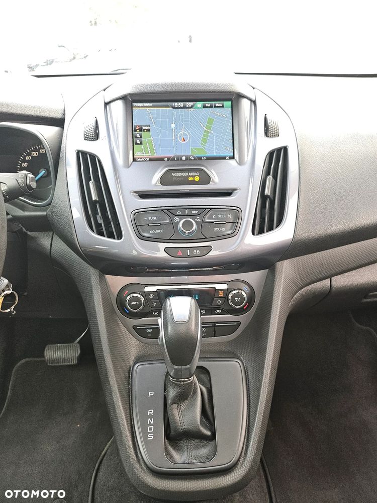 Ford Tourneo Connect Grand - 12