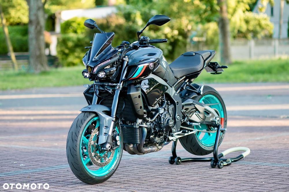 Yamaha MT - 2