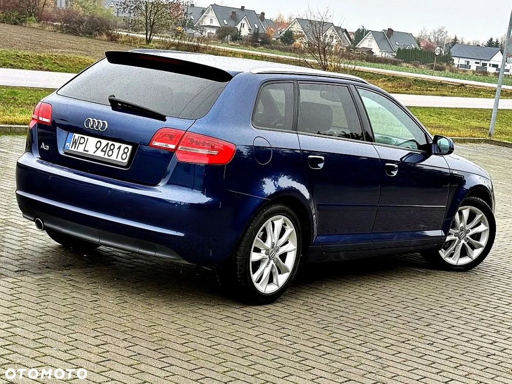Audi A3 Sportback 2.0 TDI Ambition - 11