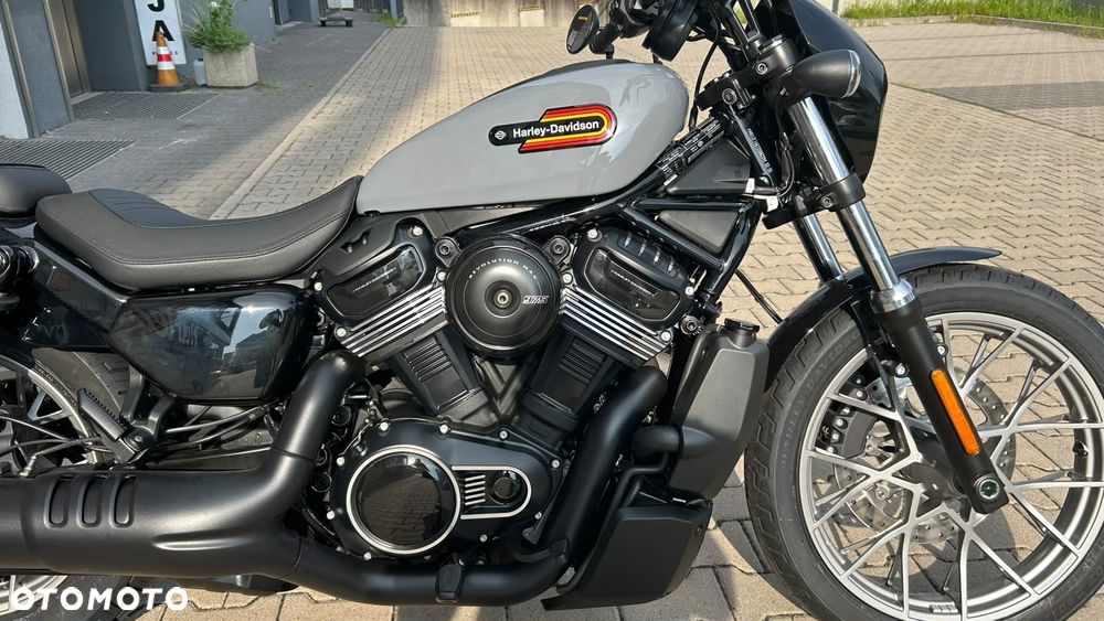 Harley-Davidson Sportster Nightster 975 - 8