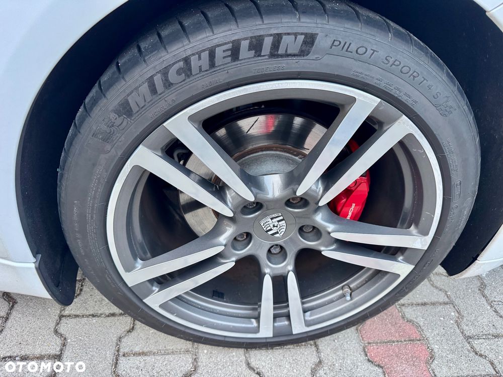 Porsche Panamera - 29