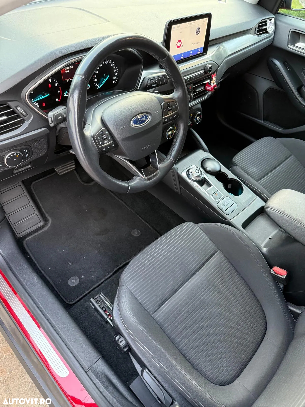 Ford Focus 1.0 EcoBoost Titanium - 9