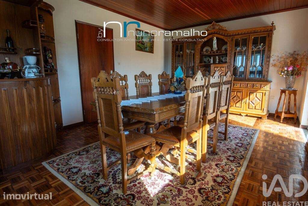 Casa / Villa T5 em Vascoveiro de 268,97 m2 - Grande imagem: 2/11