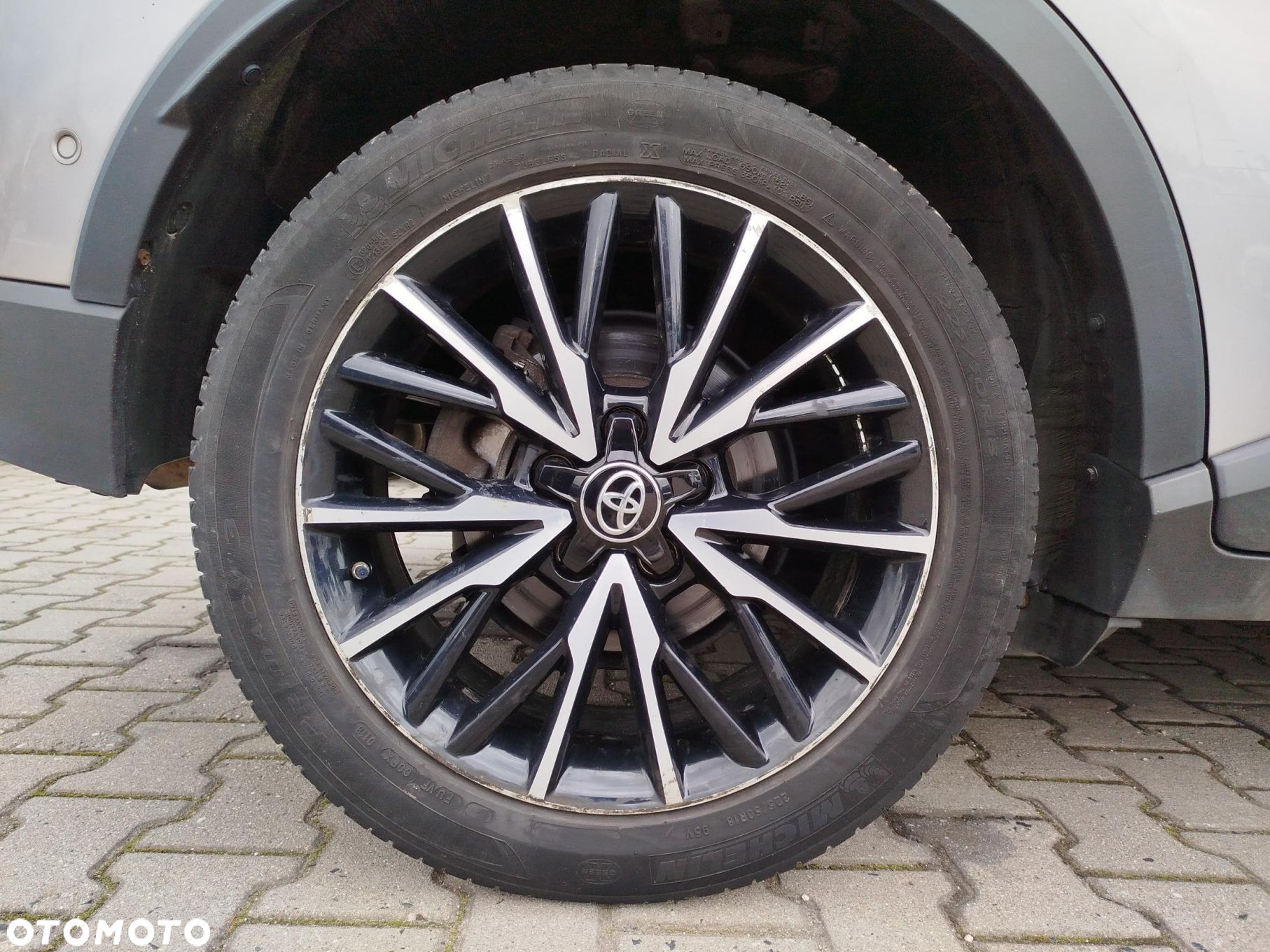Toyota C-HR - 14