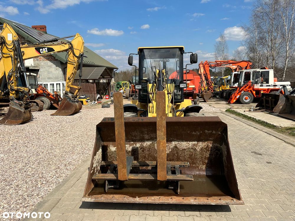 Caterpillar CAT 908 - 7