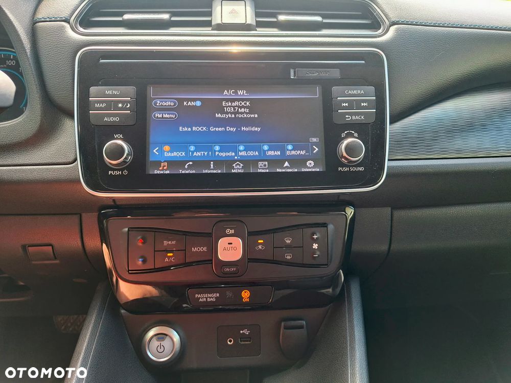 Nissan Leaf 40 kWh Acenta - 32