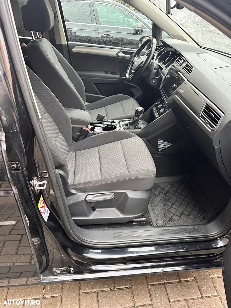 Volkswagen Touran 2.0 TDI SCR DSG Comfortline - 18
