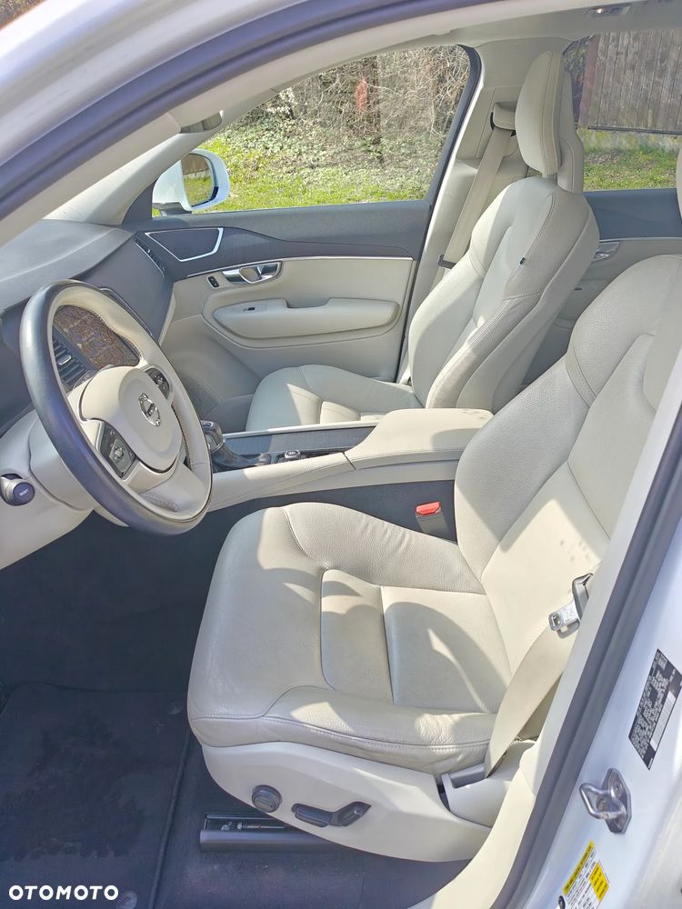 Volvo XC 90 T5 AWD Geartronic Momentum Pro - 8