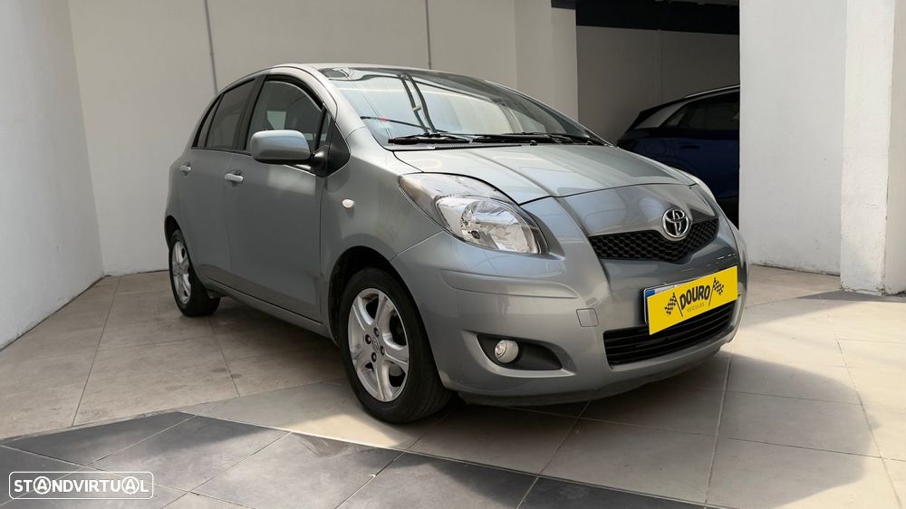 Toyota Yaris 1.4 D-4D Sol - 2
