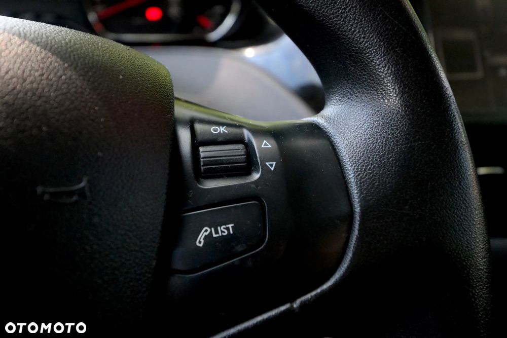 Peugeot 208 1.0 VTi Active - 38