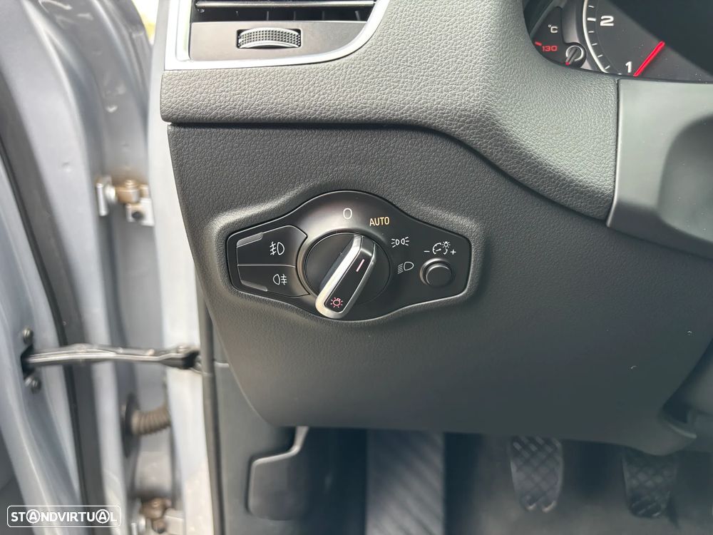 Audi Q5 2.0 TDI Business Line S-line - 14