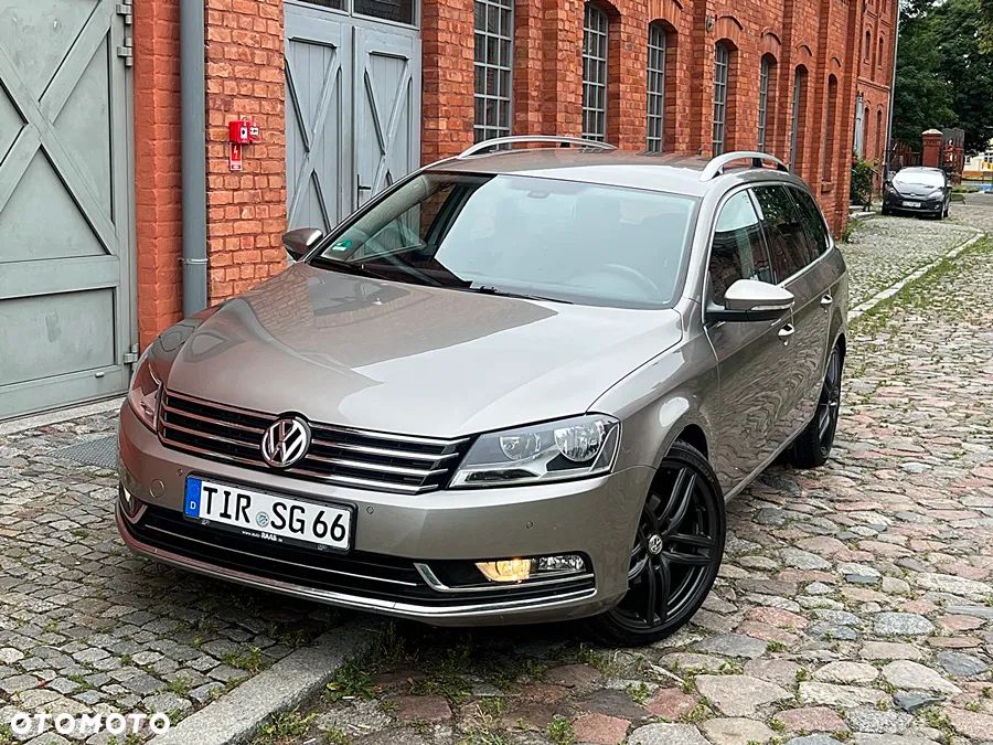 Volkswagen Passat 2.0 TDI DPF Highline - 9