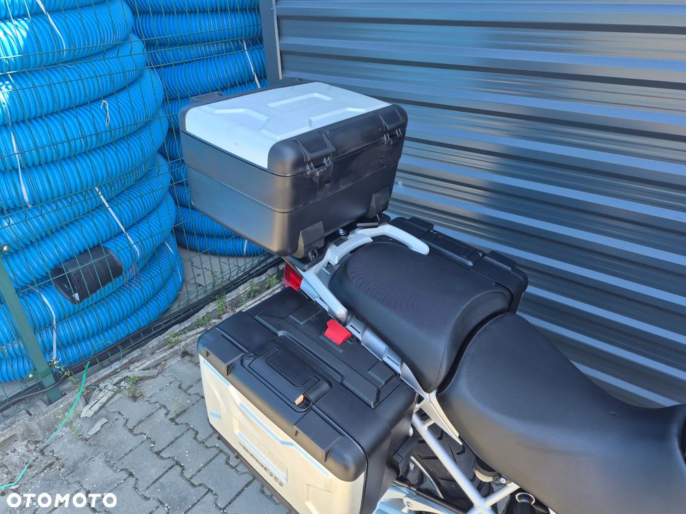 BMW R - 26