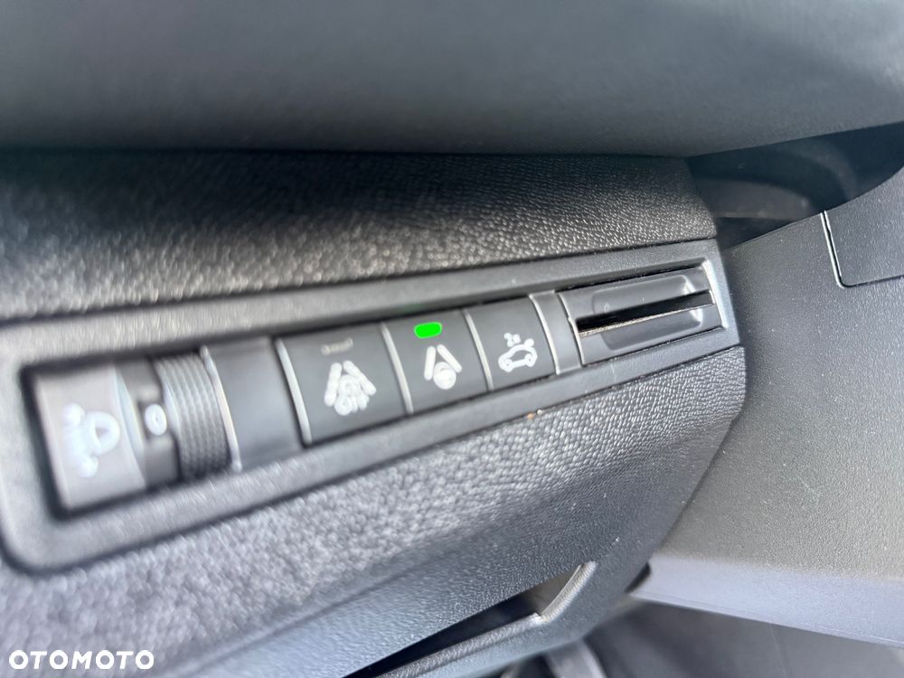 Peugeot 5008 BlueHDI 130 EAT8 Allure Business-Paket - 33