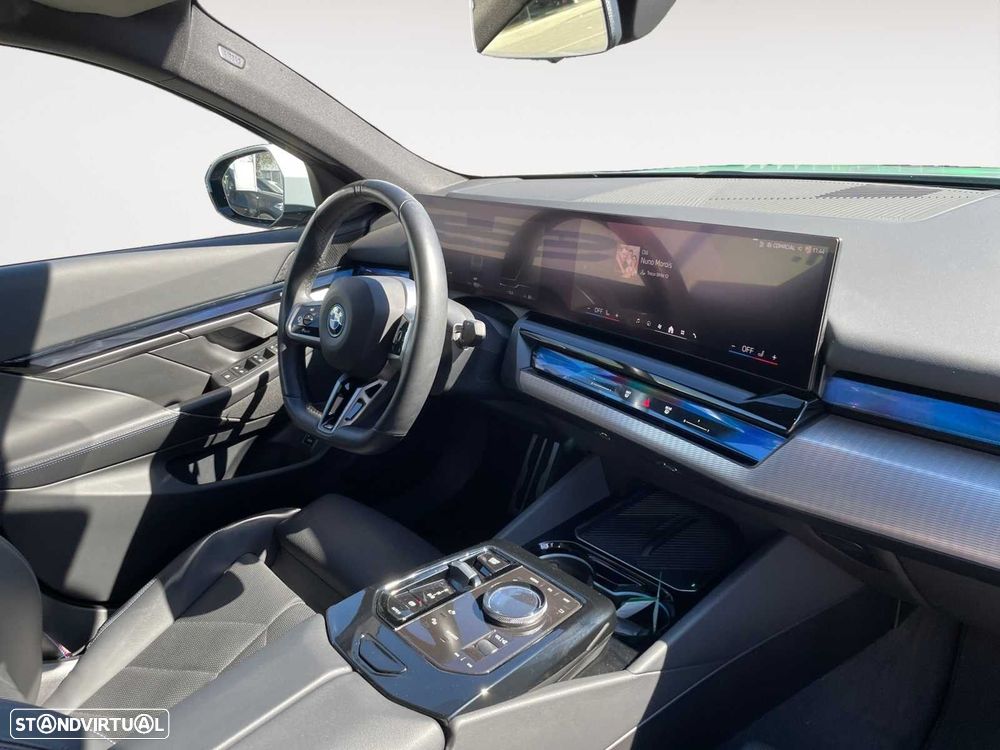 BMW i5 eDrive40 Pack Desportivo M - 12