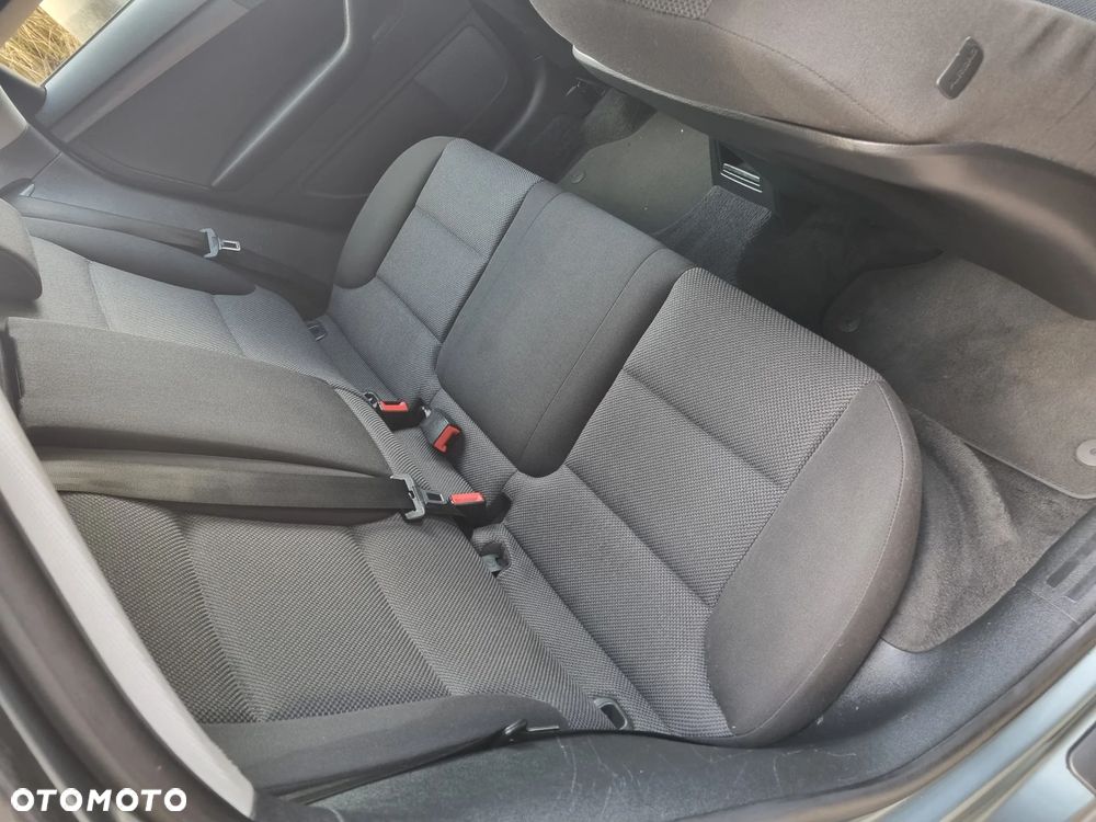 Audi A3 Sportback 2.0 TDI DPF Ambiente - 16