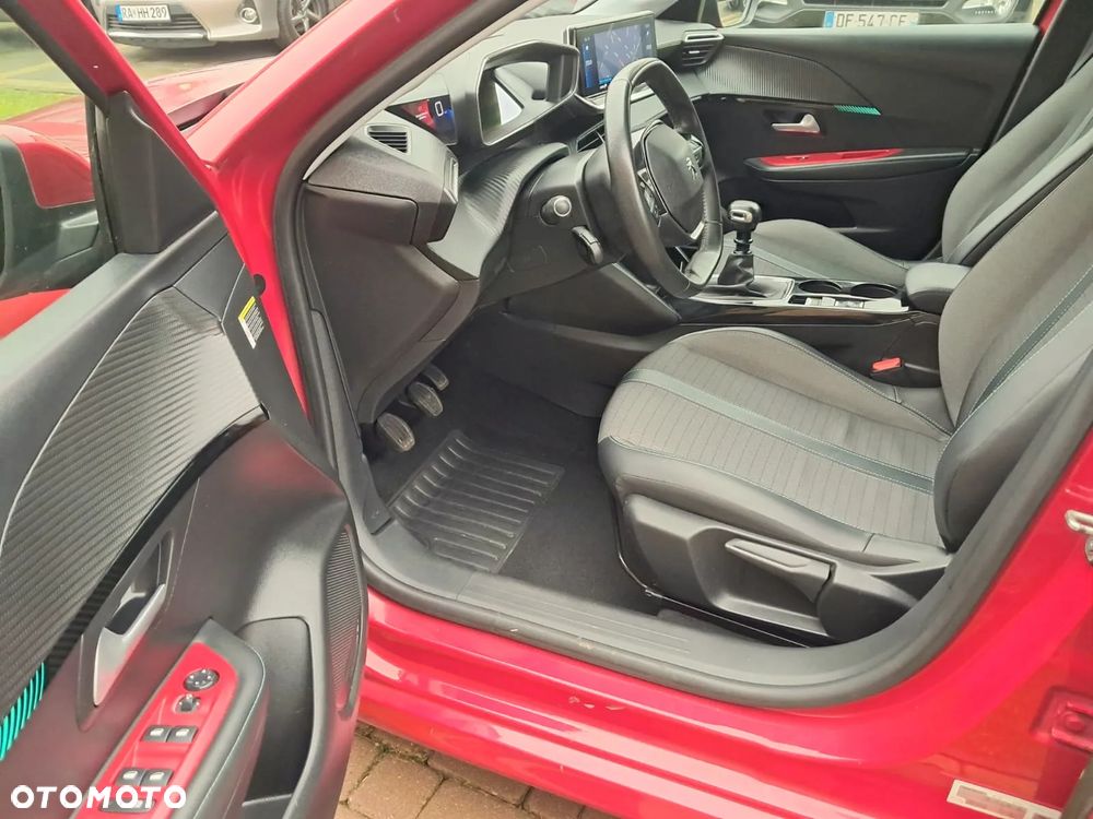 Peugeot 208 PureTech 100 Allure - 25