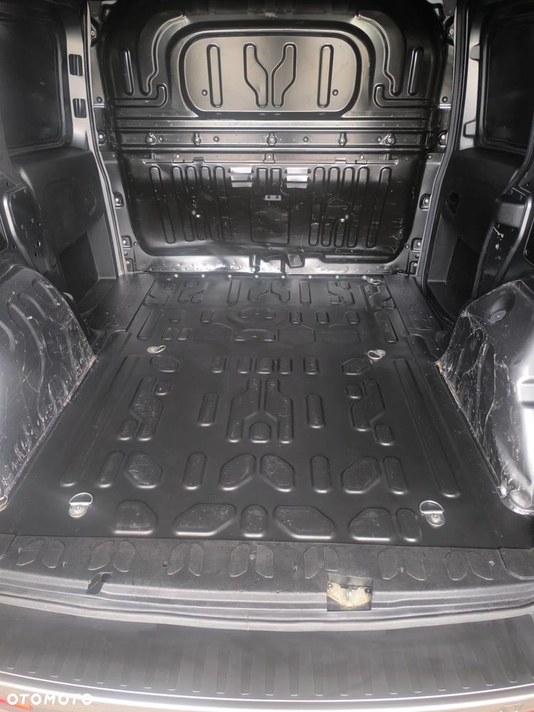 Fiat Doblo - 17