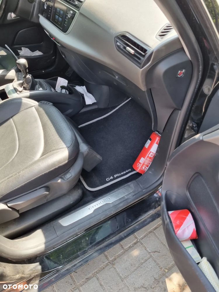 Citroën C4 Picasso e-HDi 115 Exclusive - 8