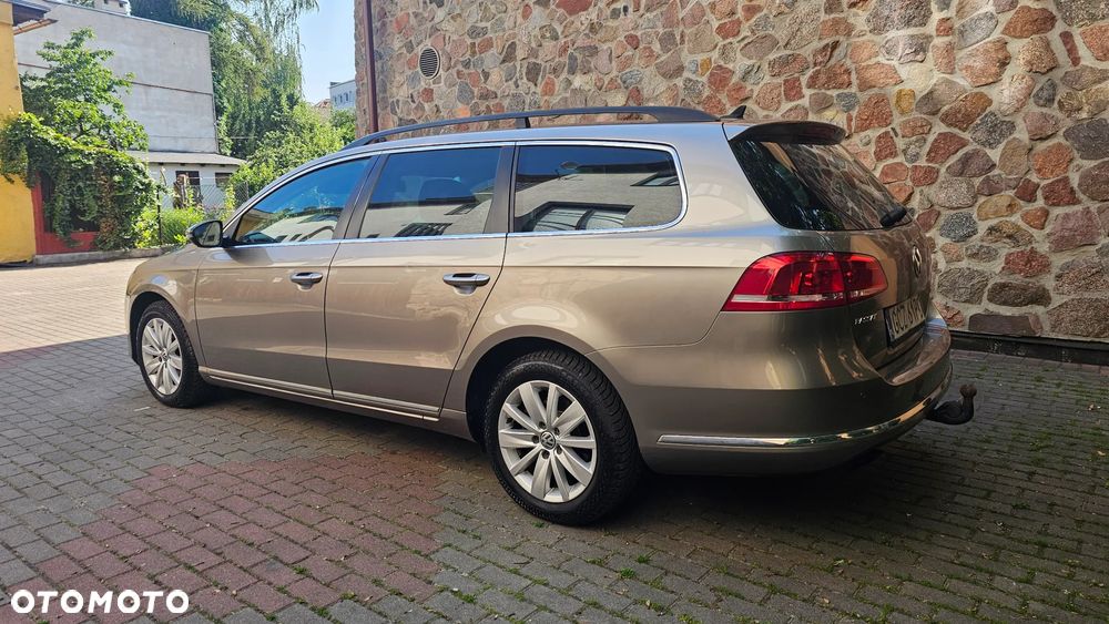 Volkswagen Passat - 6