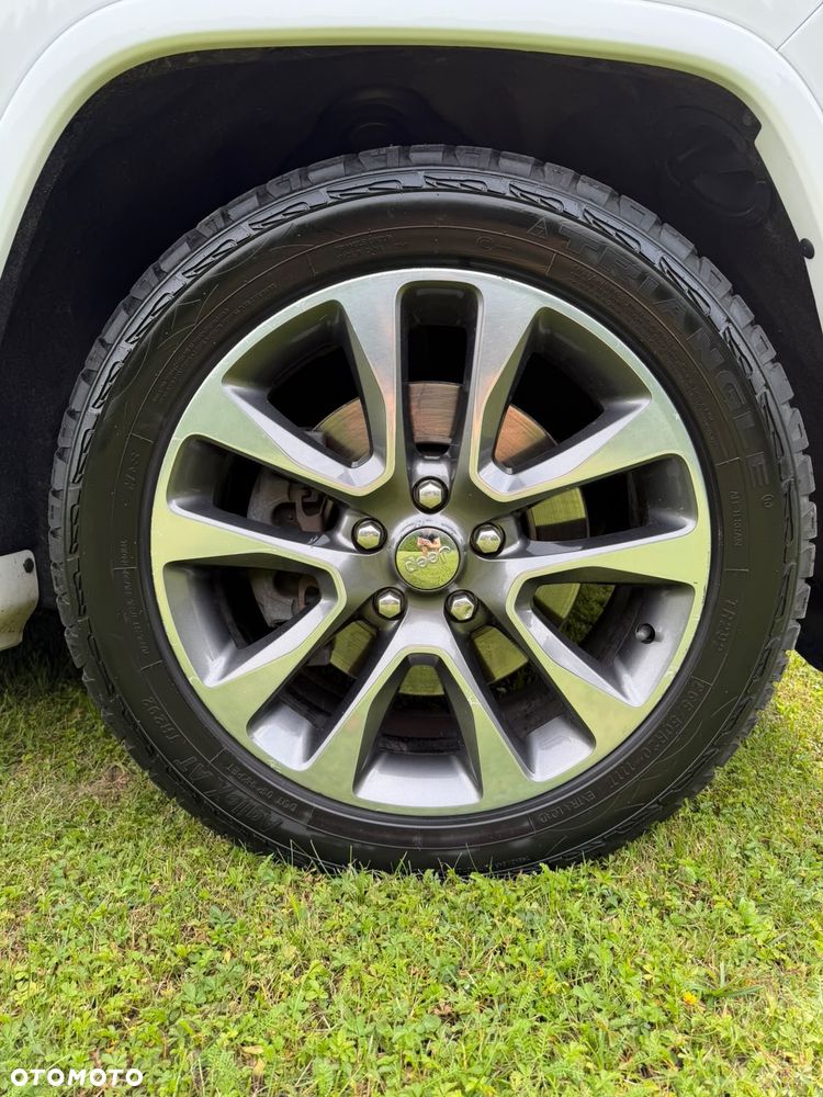 Jeep Grand Cherokee - 8