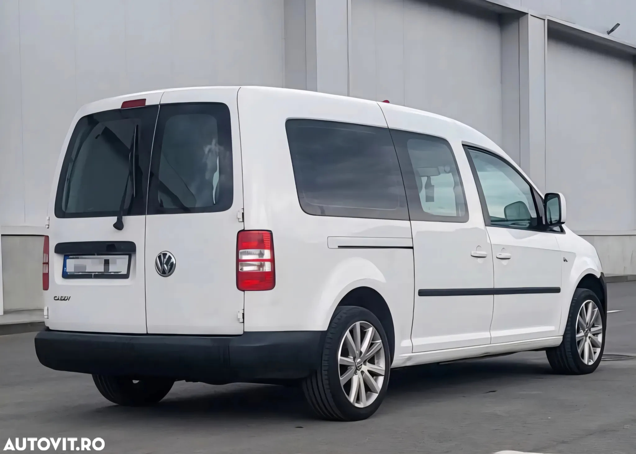 Volkswagen Caddy Maxi 2.0 TDI Comfortline - 4