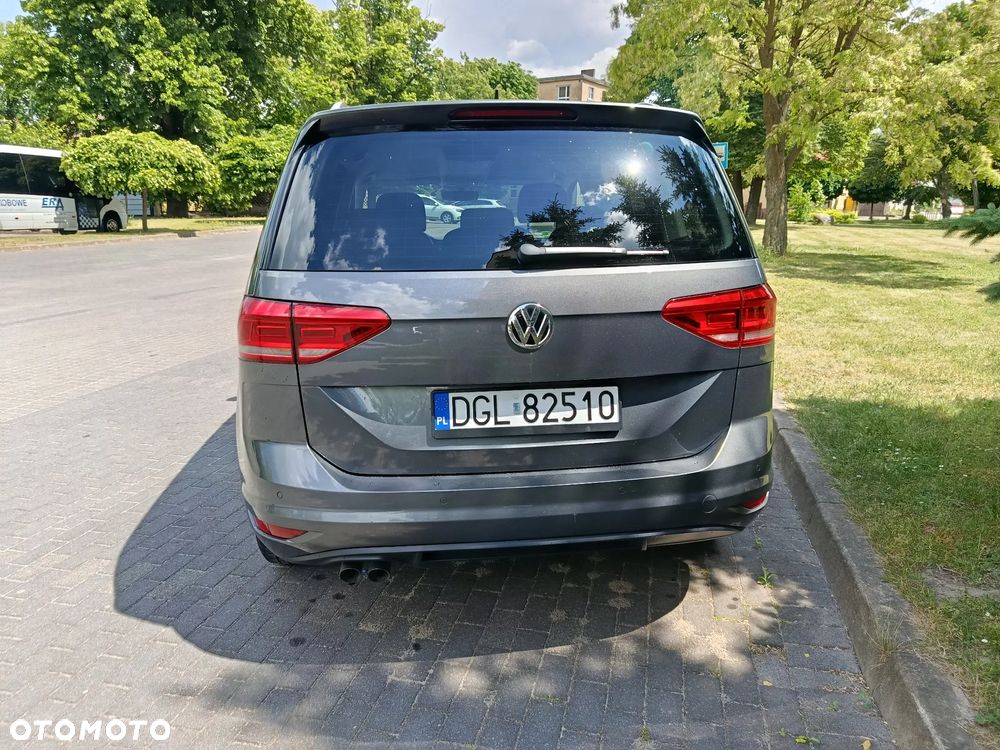 Volkswagen Touran 2.0 TDI SCR DSG Highline - 8